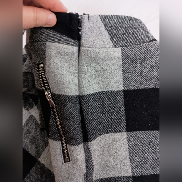 2/$30 ANA Plaid Black and Gray Preppy Fall Tweed Patchwork Wool Skirt (#557) - Picture 4 of 10